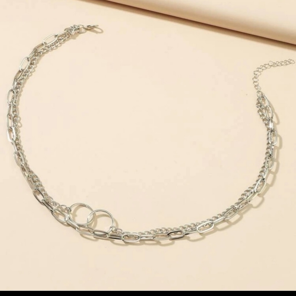 Silver Layered circle Chunky Chainlink Necklace✨️ - Picture 3 of 5